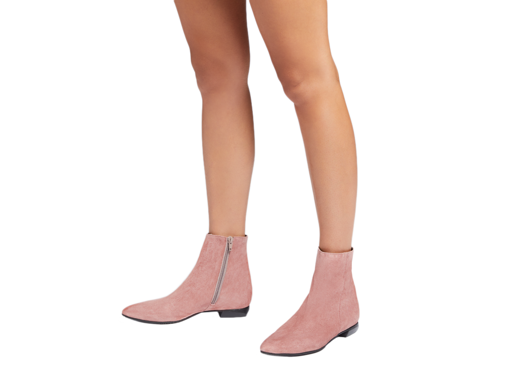 Pointy bootie in antique pink suede