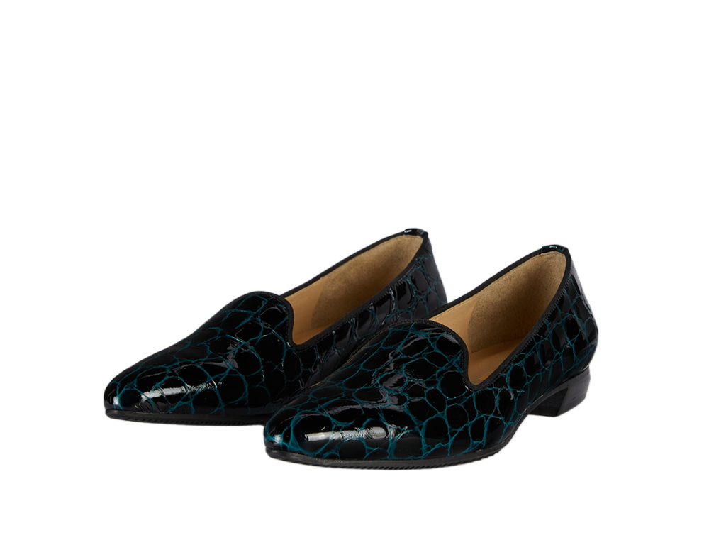 Slip on in vernice 