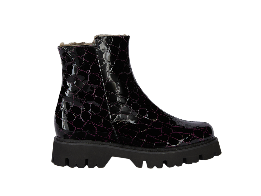 Crocodile effect winter bootie